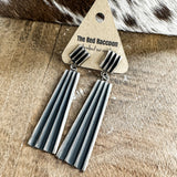 XL In The Valley Post + Dangle Earring