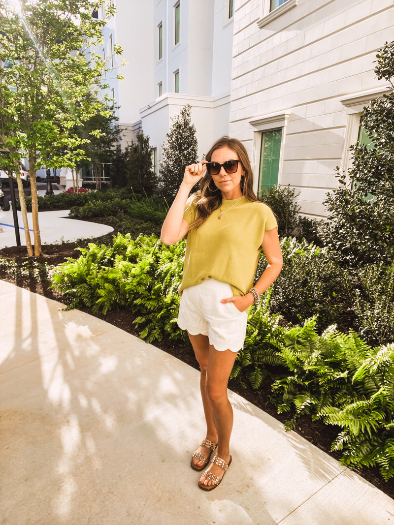 Linen Scallop Hem Shorts