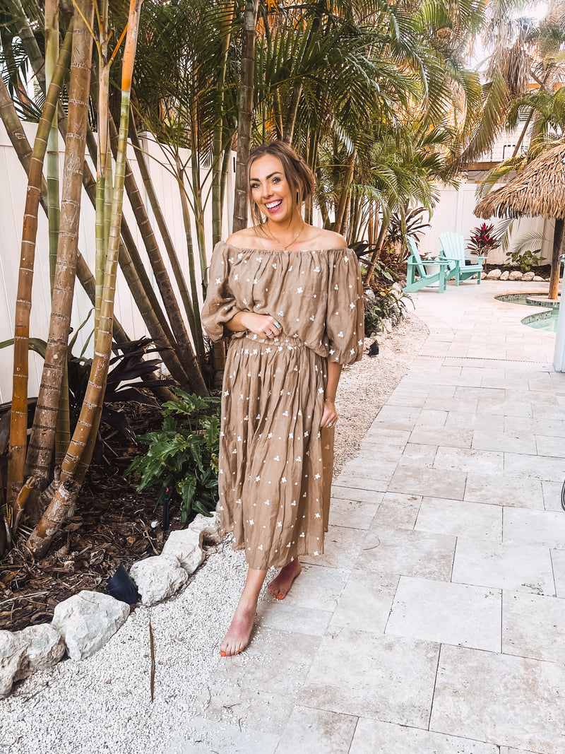 Mocha Bubble Sleeveless Embroidered Top