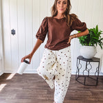 Medium Brown sweatshirt with round neck, 1/2 puff sleeves. Dress up or down.