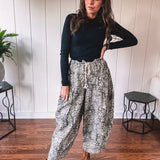 Light Wash Leo Barrel Pant