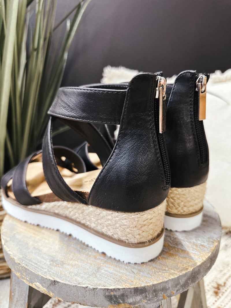 Double Dutch | Black