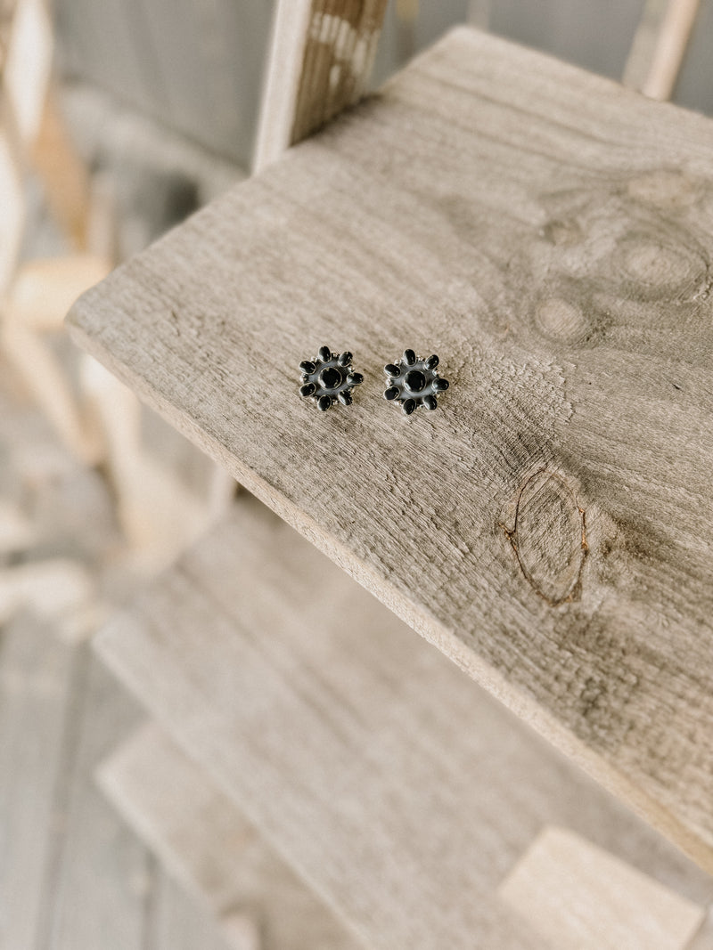 Onyx Irregular Cluster 1" Earring