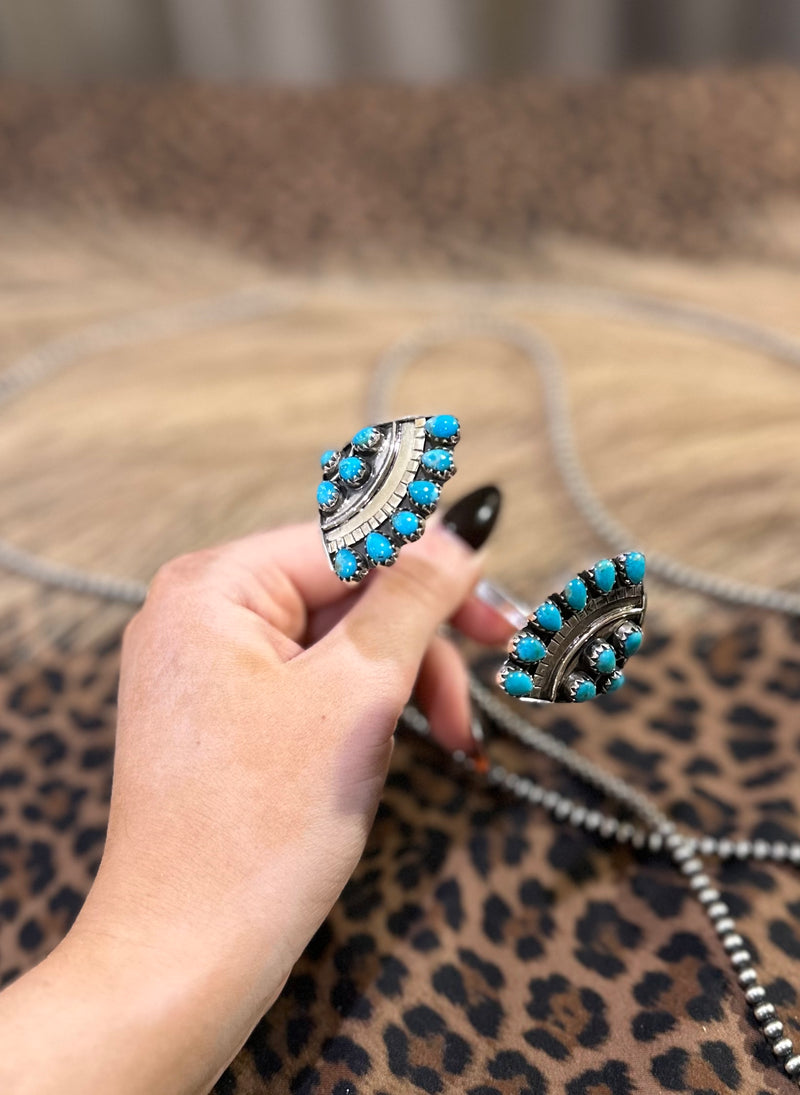 Turquoise Fan Top Closure Cuff