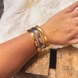 A Single Wave Hinge Cuff