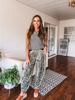 Floral Embroidered Twill Pant