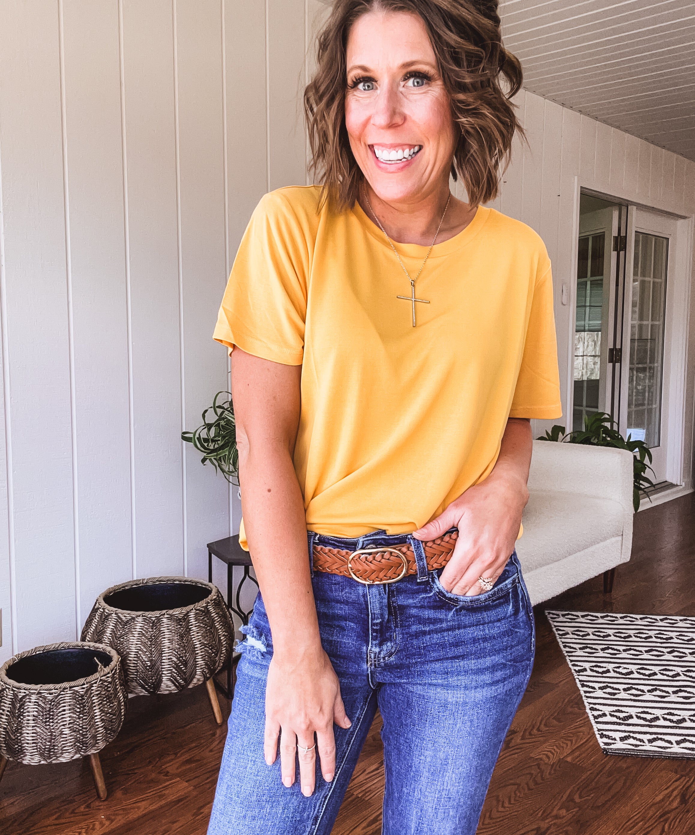 Short sleeve tee in a super soft fabric with a round neck.
