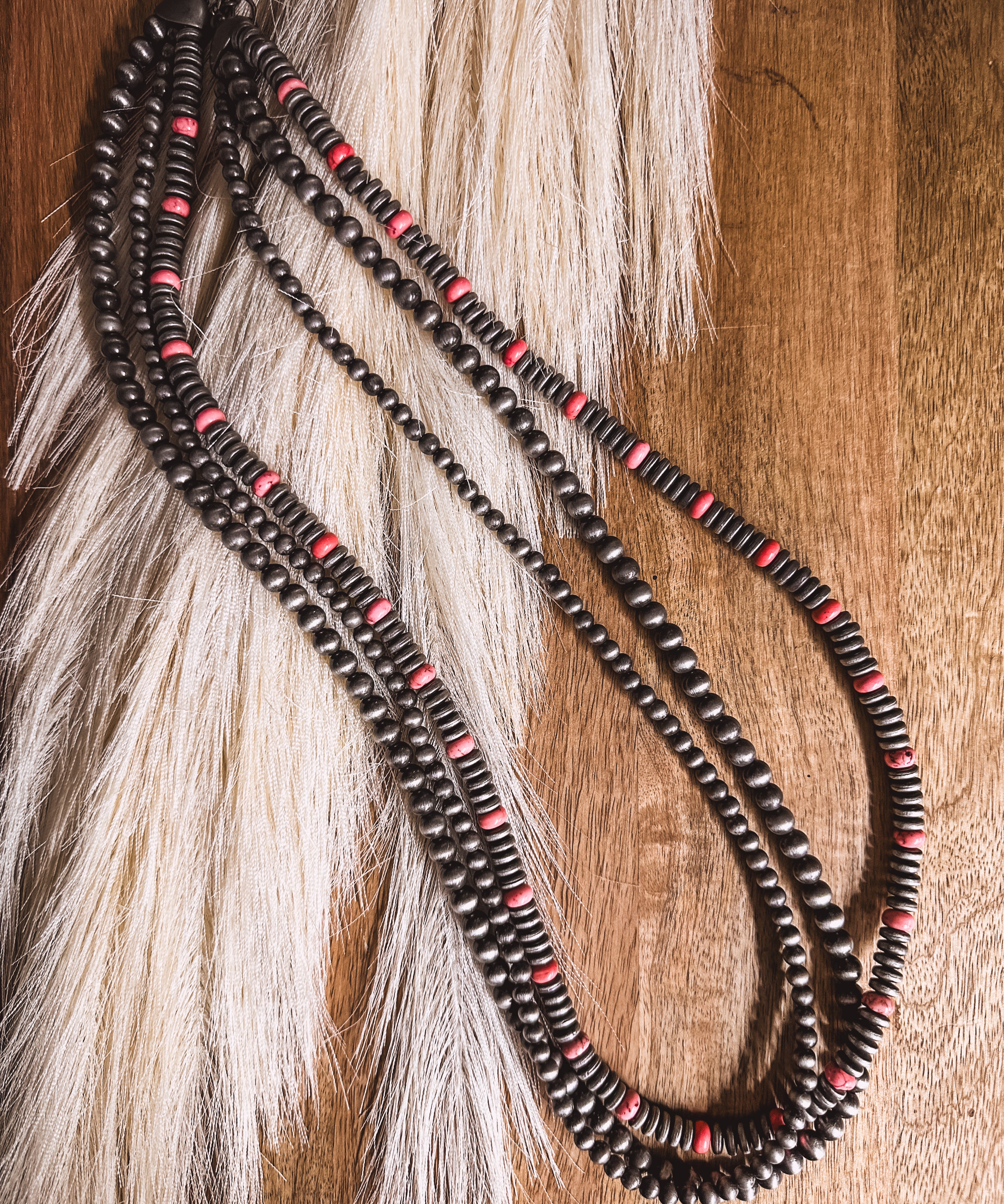 Western Nod Faux Triple Strand Necklace | 30"