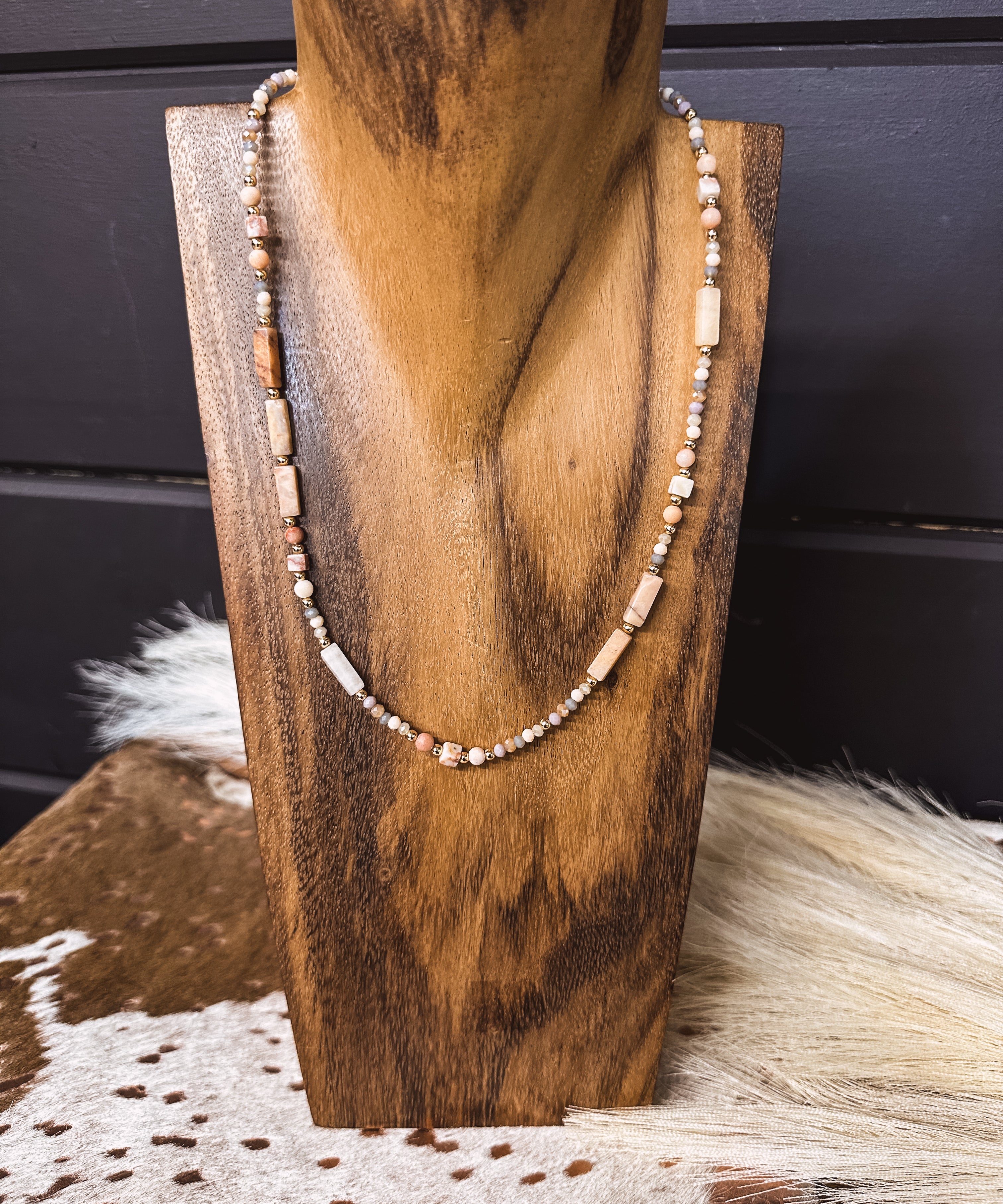 BRISTOL BEADED NECKLACE