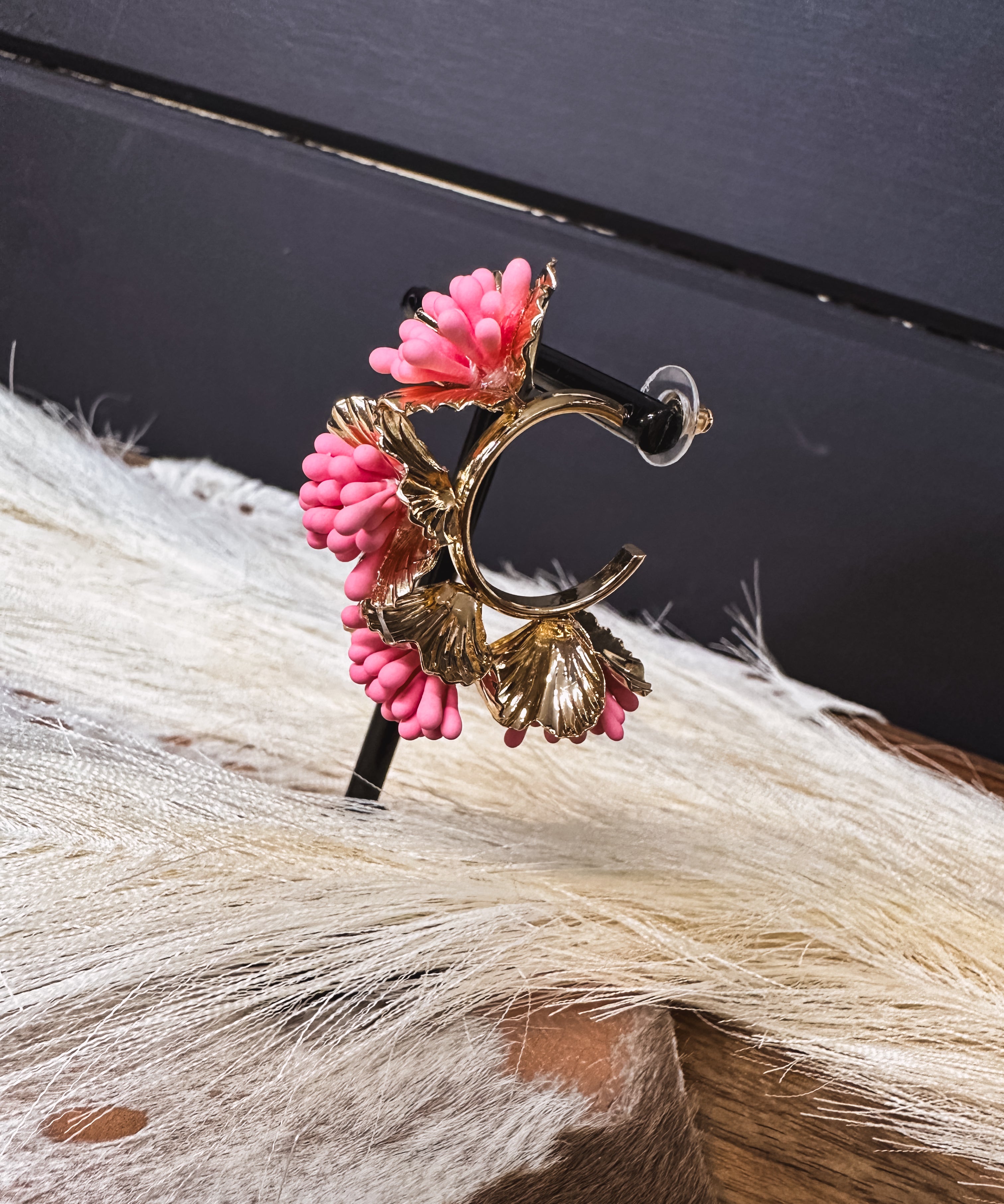 FLOWER BURST EARRING