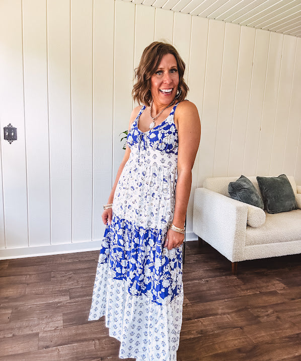 Bonita Blue Mixed Floral Tiered Midi Dress – The Red Raccoon