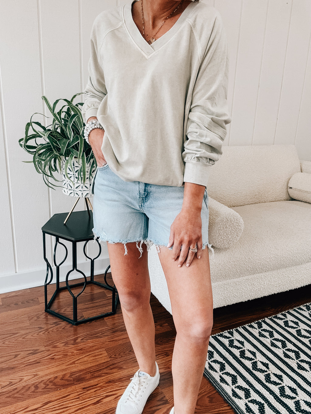 Oatmeal V Neck Exposed Seam Pullover