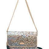 Chrissy Clutch, Iris