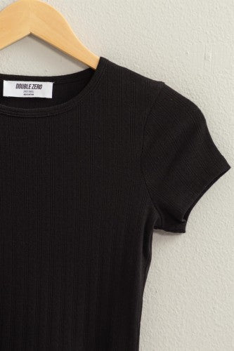 Black Short Sleeve Crop Tee