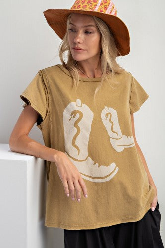 Olive Boots Walkin' Washed Graphic Tee