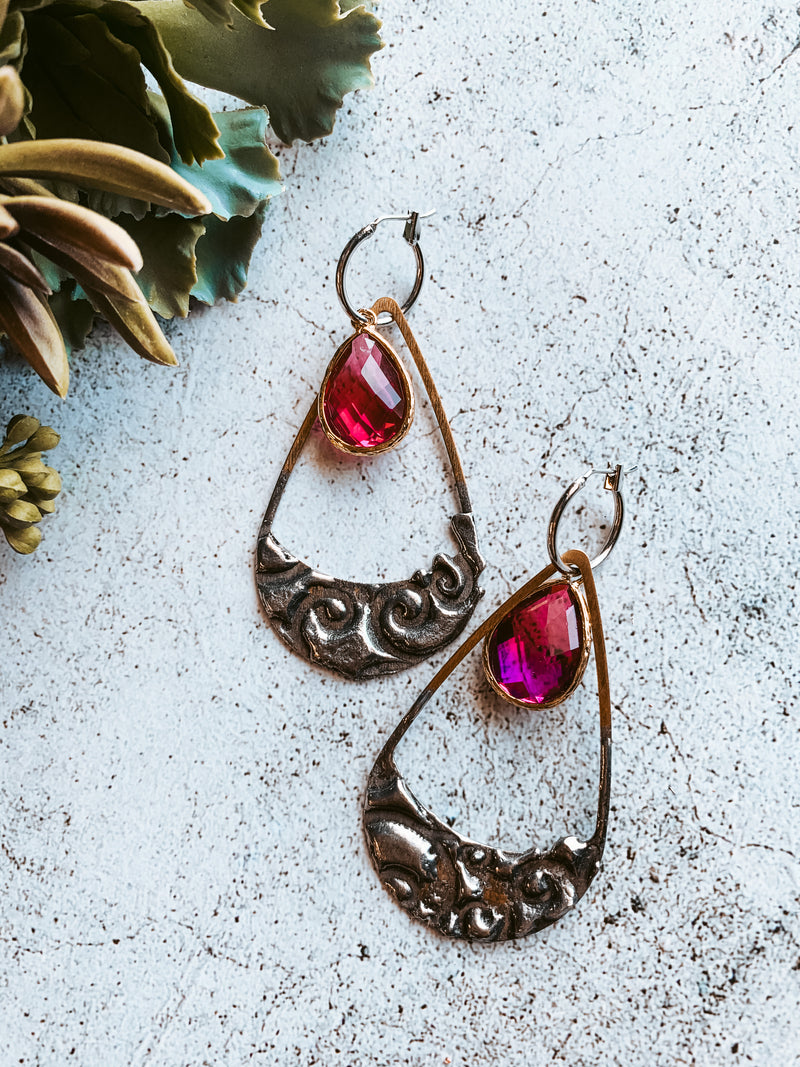 Cutout Teardrop with Fuchsia Stone