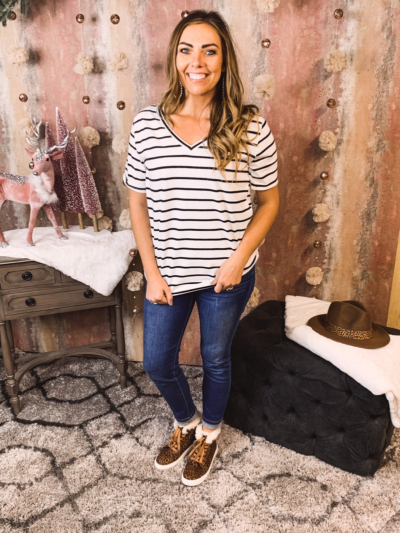 S/S V Neck Striped Top