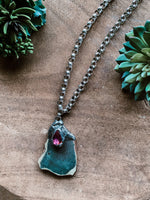 Metal Necklace with Agate Stone & Amethyst Crystal