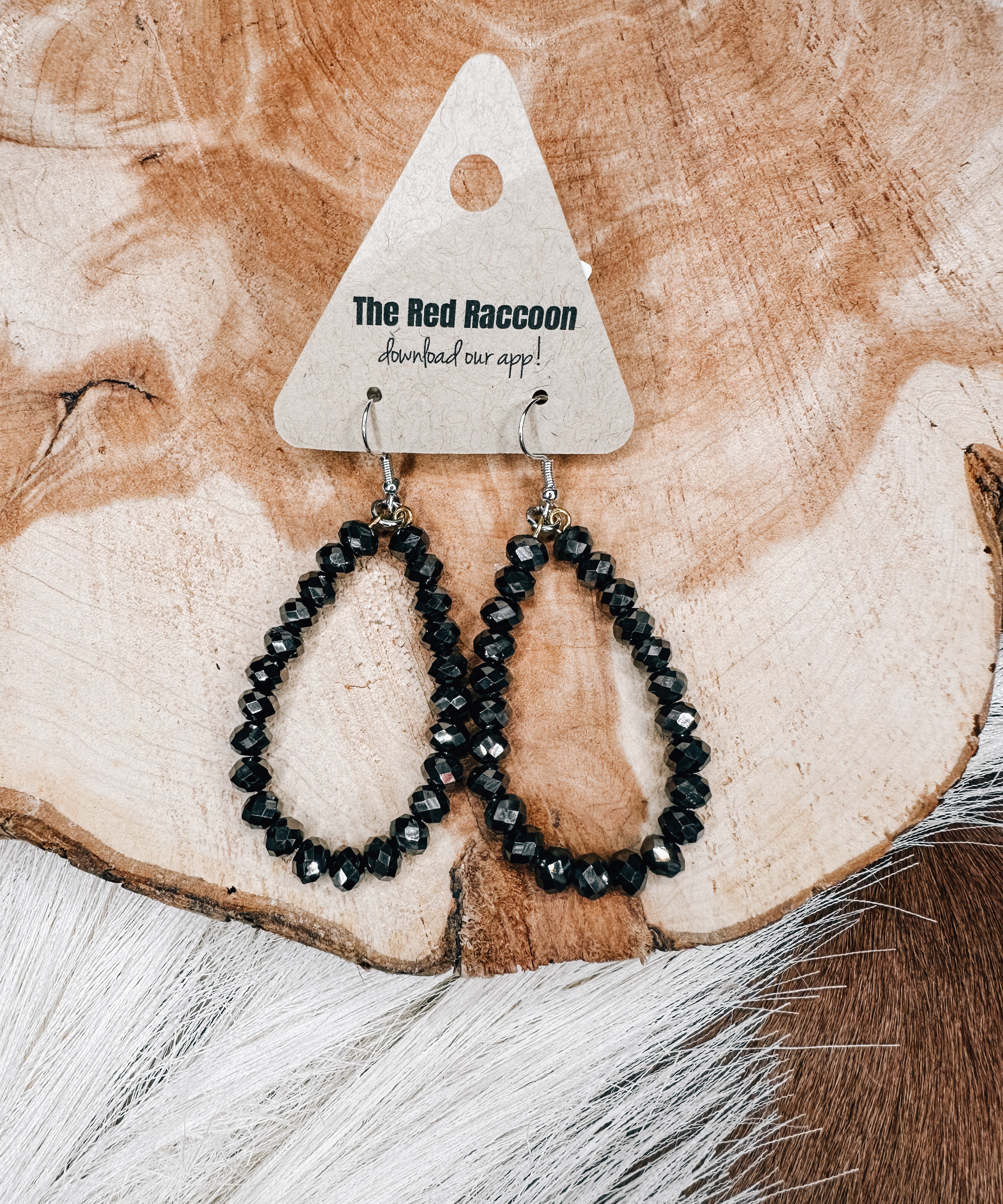 Mini Nook Teardrop Earring