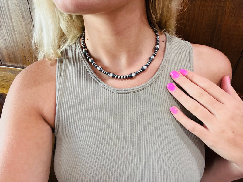 16" Melon + Antique Navajo Pearl Mix Necklace