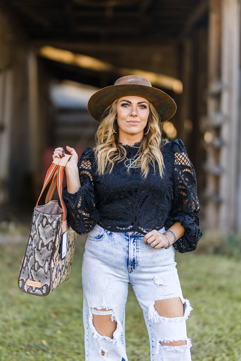 Black Crop Lace L/S Top with Zipper Back