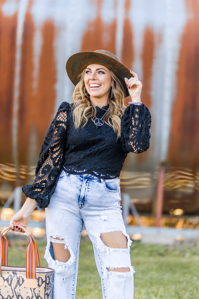 Black Crop Lace L/S Top with Zipper Back