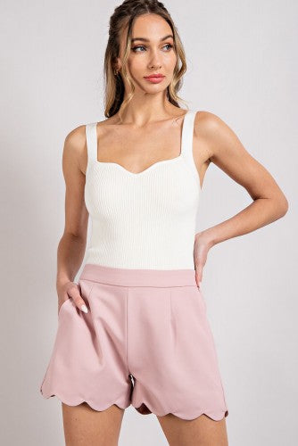 Peony Scallop Hem Shorts