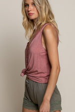 Red Brick Front Button Tank