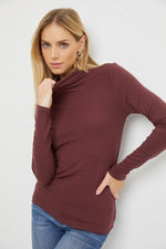 Knit Turtleneck L/S Top