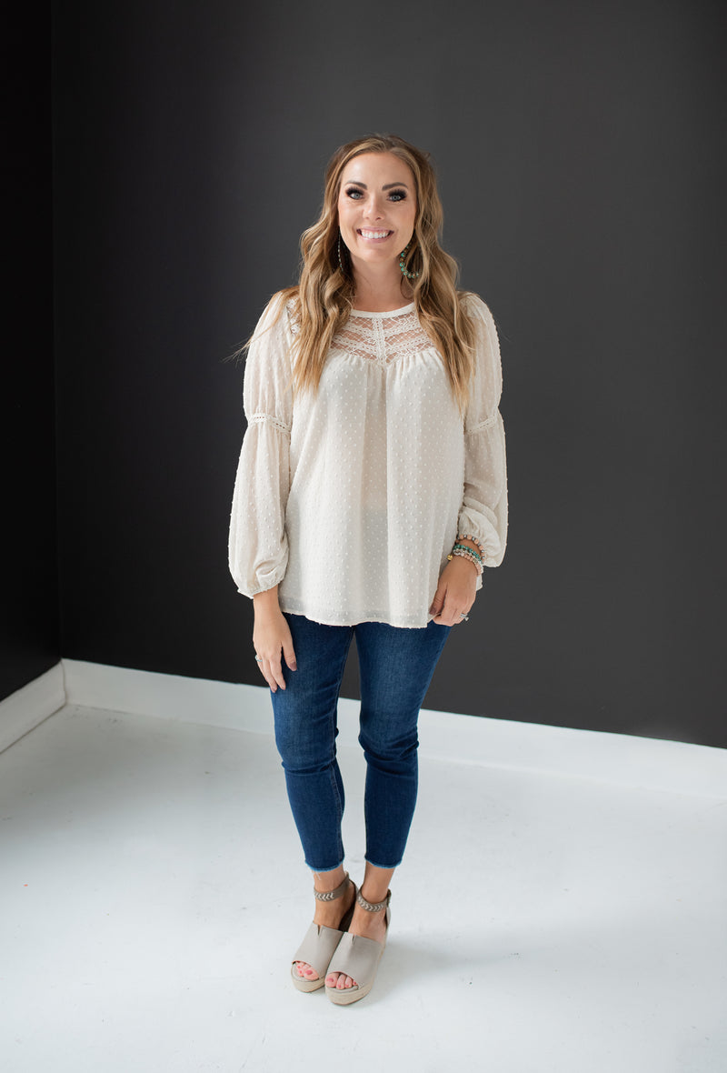 Mid Rise Cropped Skinny w/ Raw Hem