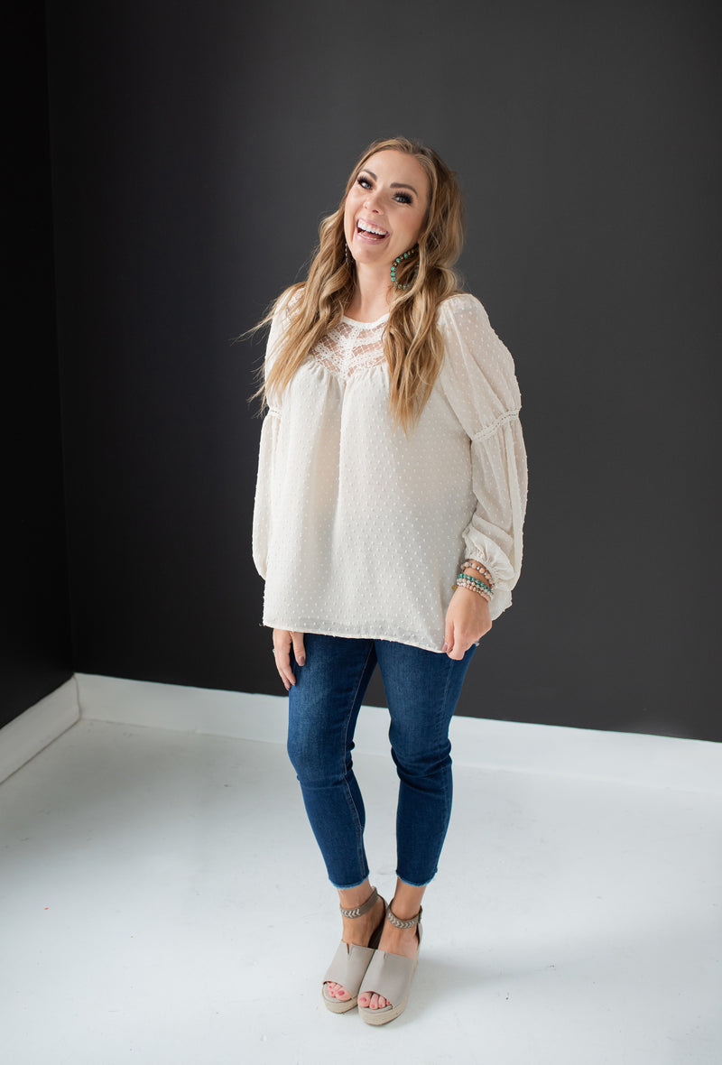 Mid Rise Cropped Skinny w/ Raw Hem