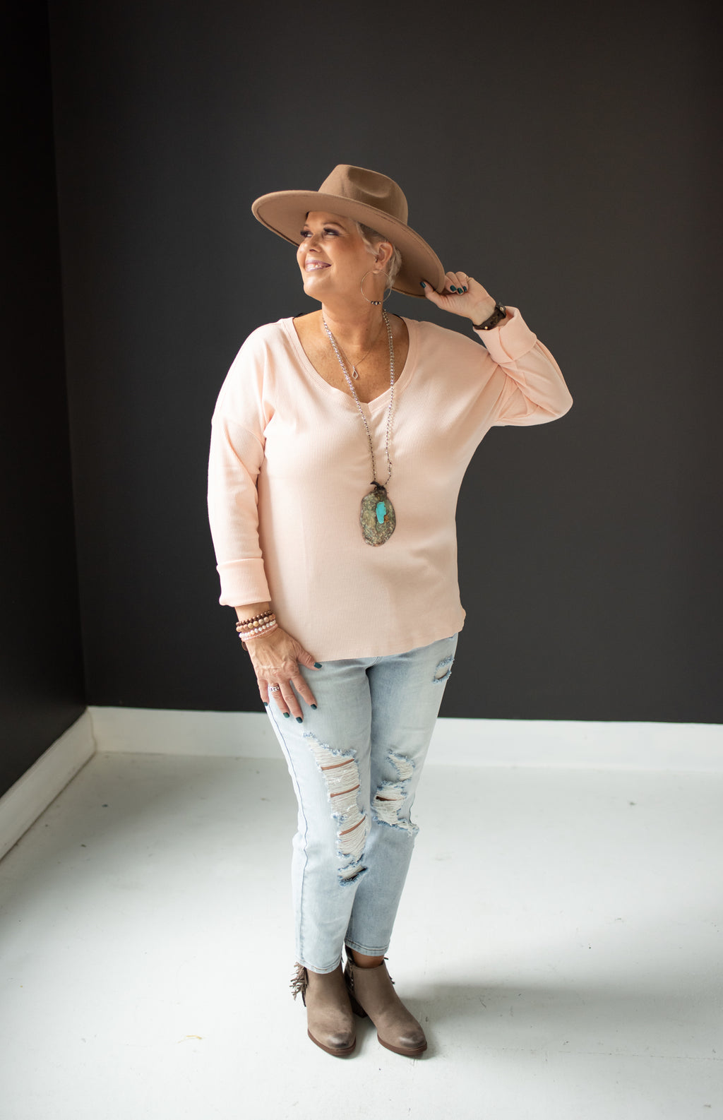 Light Distressed Boyfriend Jean