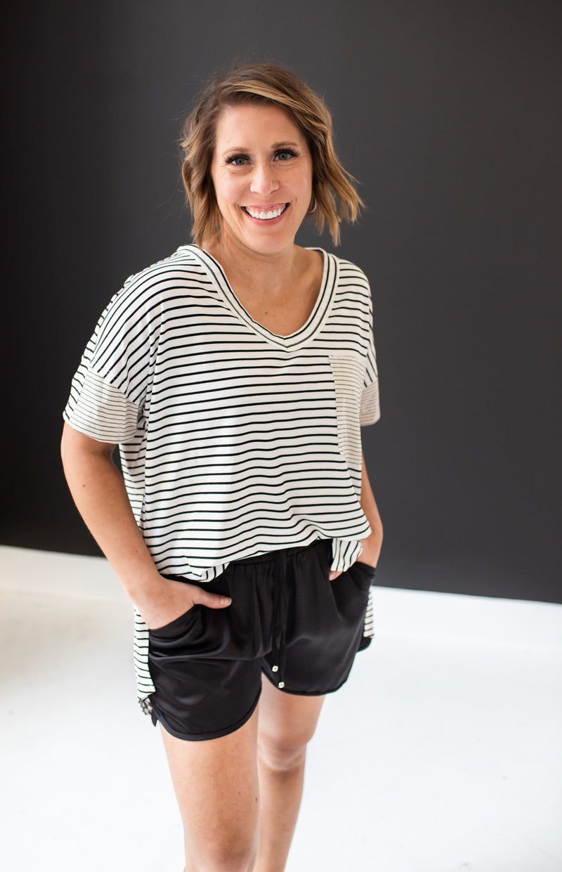 Feelin' Fine Shorts with Pockets - Black