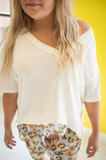 V Neck S/S Textured Off White Top