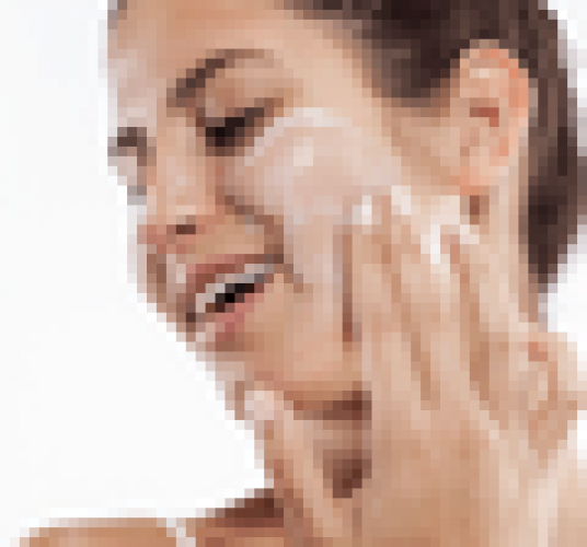 Mighty Brighty™ Vitamin C + Chamomile Brightening Mask